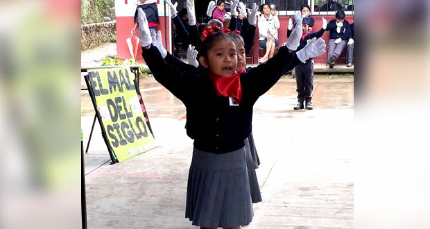 Realiza escuela antorchista concurso interno de poesía