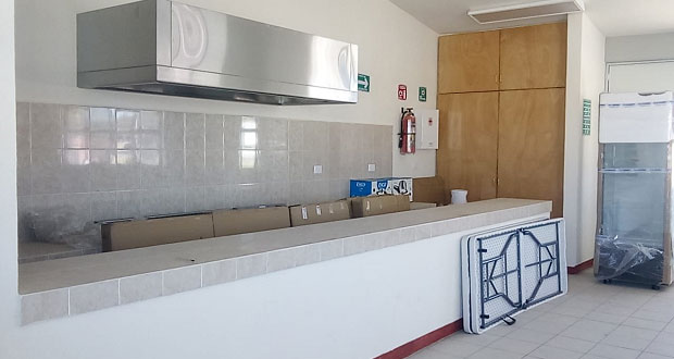 Antorcha gestiona desayunador para secundaria técnica 112 en Puebla