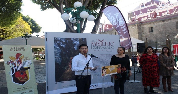 Ayuntamiento organiza exposición fotográfica de Huhues en el zócalo