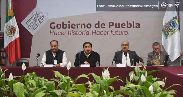 Sube a 10 los contagios por Covid-19 en Puebla; 140 personas, en observación