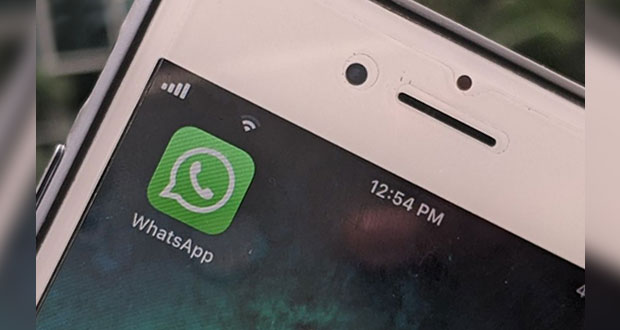 Los memes que inspira el modo oscuro de Whatsapp