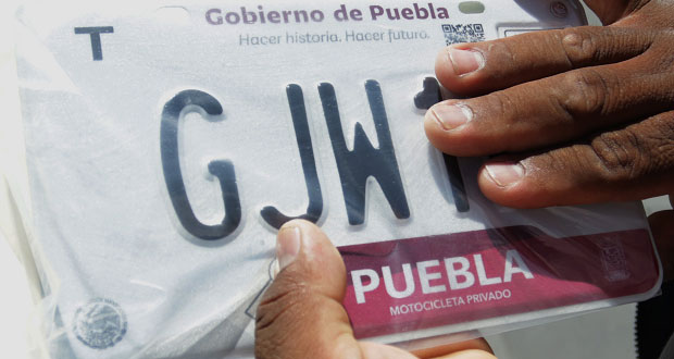 Reemplacamiento en Puebla debe cumplirse; se ha dado tiempo: gobernador