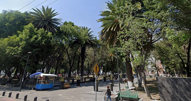 Amarrada, abandonan a niña en banca del Paseo Bravo