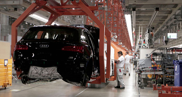 Audi en Puebla frenará producción dos semanas por falta de piezas
