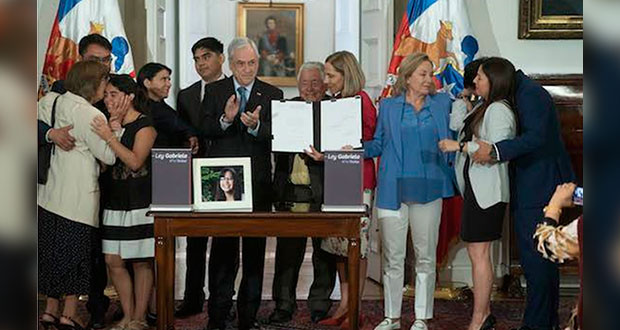 Chile promulga legislación con la que amplia ley de feminicidios