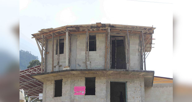 Rehabilitan caseta de policías en colonia de Huitzilan de Serdán