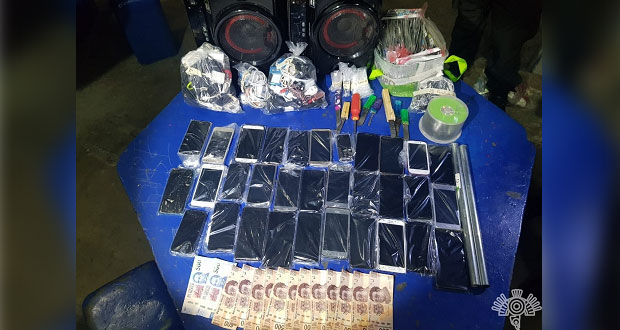 Decomisa SSP celulares y 43 mil pesos en el penal de San Miguel