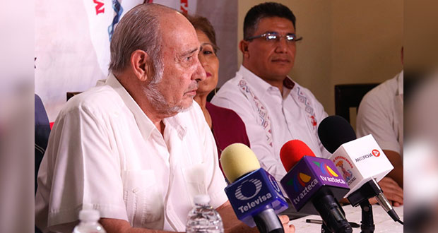 Hambre se instala en las casas de los poblanos, afirma Juan Celis
