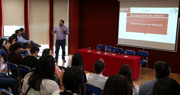 Mujeres cobran menos y la mayoría trabaja informalmente: académico