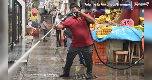 Por contingencia sanitaria, mercados sólo deben vender a domicilio: Barbosa