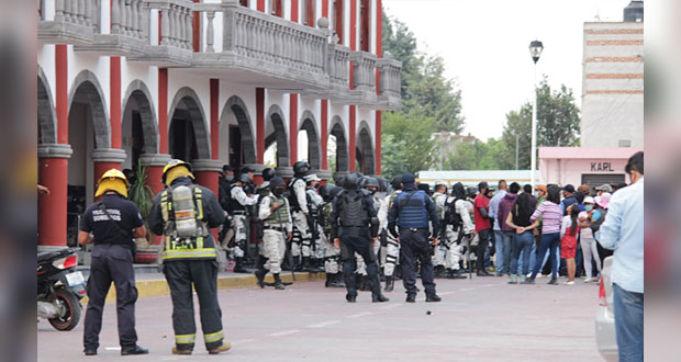 Turba de Coronango intenta linchar a tres presuntos ladrones en San Pedro
