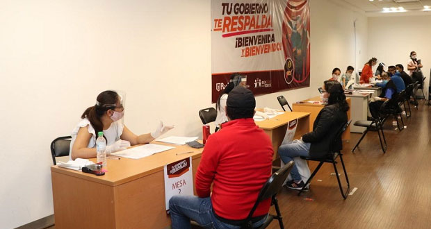 Inicia entrega de apoyos de 3,500 pesos por desempleo en Puebla