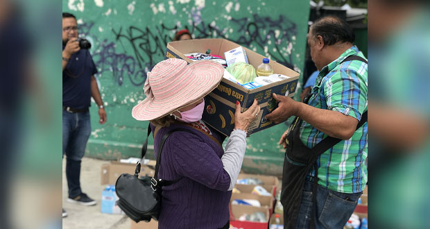Entregan comerciantes antorchistas apoyo alimentario