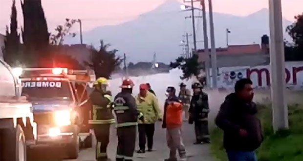 Atienden fuga de gas en Amozoc causada por presunto huachicoleo