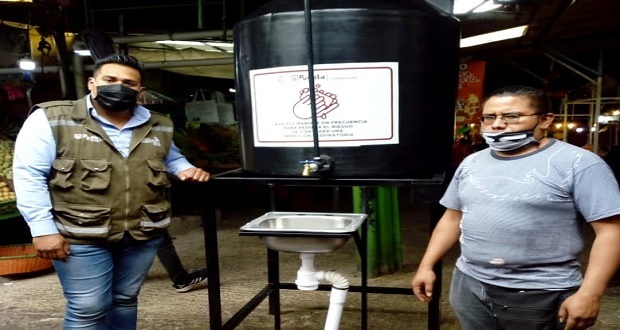 Instalan lavamanos en mercados y Central de Abasto de Puebla capital
