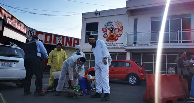 “28 de Octubre” mantiene sanitizados sus espacios en mercados