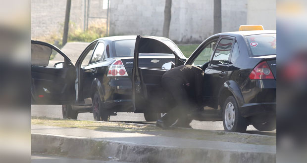 Barbosa pide a SMT informar sobre medidas para retirar taxis piratas