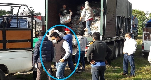 Funcionario lucra con apoyos del gobierno en Tlatlauquitepec