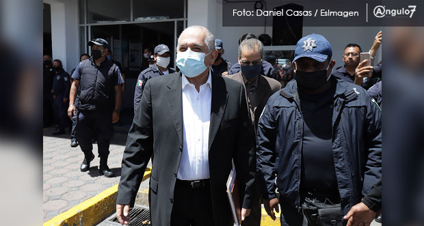 Ardelio Vargas negocia con policías estales que rechazaron aumento de 14%