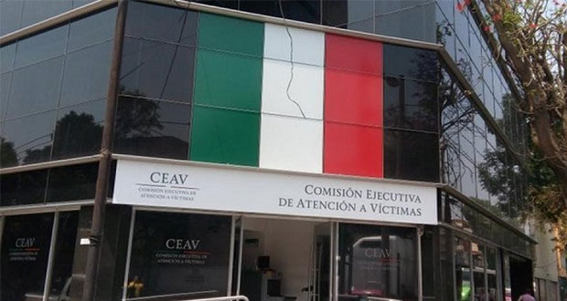 Familiares refutan “paralización” de CEAV y exigen salida de titular