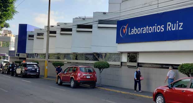 SAT "cierra" Laboratorios Ruiz de Dorada; desalojan a personal