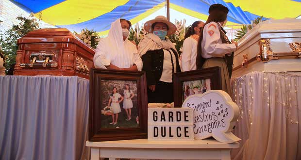 Sepultan a Gardenia y Dulce, asesinadas en Acajete