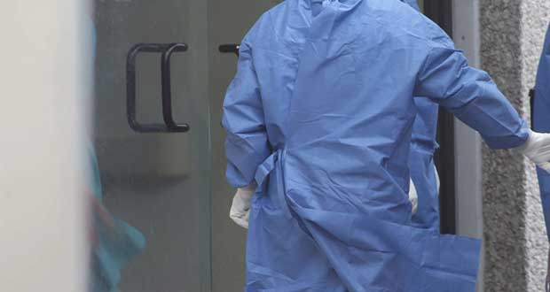Médico lleva 2 meses sin ver a su familia por temor a contagiarla de Covid