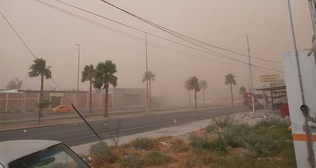 Como en las películas, gran tormenta de polvo cae sobre Torreón