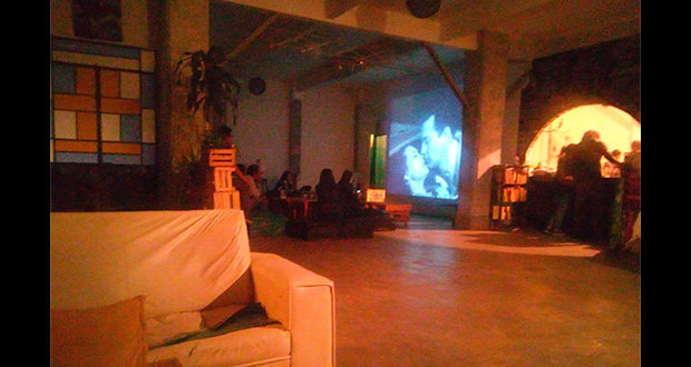Clientes se lanzan al rescate de Nexus, bar cultural afectado por Covid