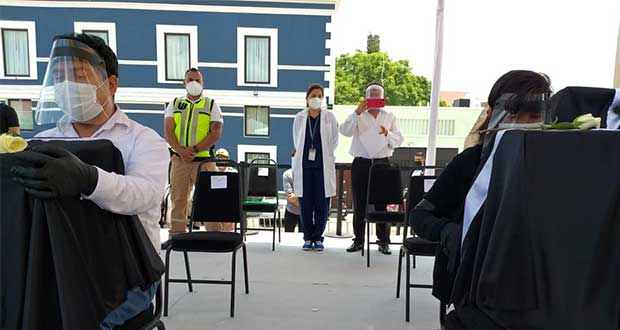 Reconocen esfuerzo de 105 poblanos muertos por Covid en Estados Unidos 