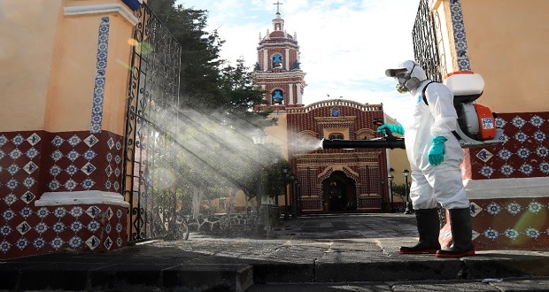 Ayuntamiento de San Andrés Cholula sanitiza espacios públicos