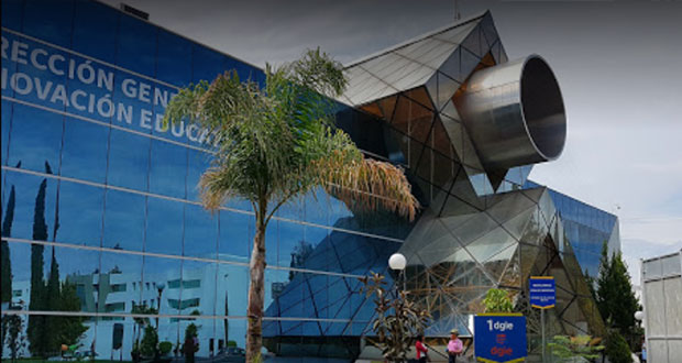 Por carga laboral, se retrasan en BUAP trámites escolares, señalan alumnos