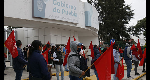 Profesores de Antorcha piden a SEP pago de horas atrasadas