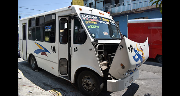 Pese a pandemia, sólo circula 50% de transporte público en Puebla