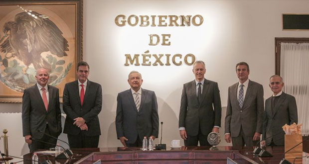 AMLO y director de Coca-Cola hablan sobre etiquetado e inversiones