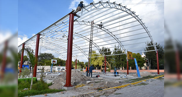Construcción de cancha techada en Ixcaquixtla, al 50%: Antorcha