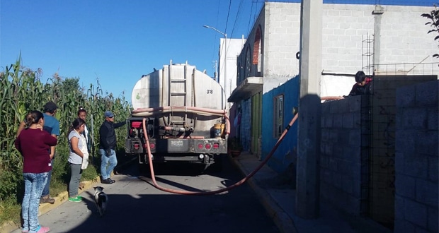 Antorcha gestiona pipas de agua para vecinos de Xonacatepec
