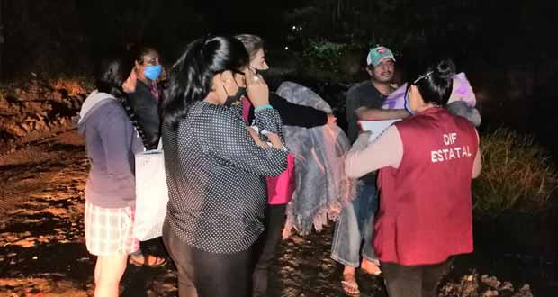 Atiende DIF a familias de Izúcar damnificadas por lluvias