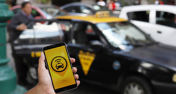 Tener Covid me causó ser rechazado por familiares: taxista en Puebla