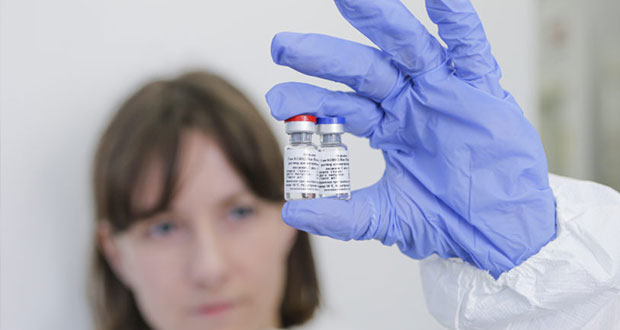 Primeros estudios de vacuna rusa contra Covid son prometedores