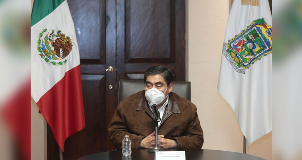 Barbosa anuncia que habrá proyectos carreteros en Puebla sin recurso federal