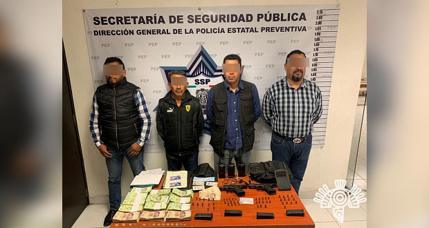 Detienen a presuntos guardias de seguridad; iban con 356 mil pesos