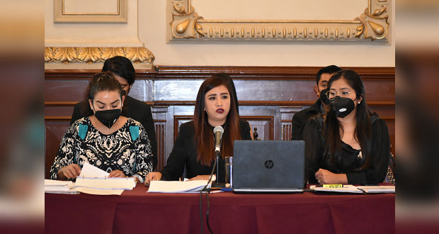Directora de Instituto Juventud evade hablar sobre denuncias de nepotismo
