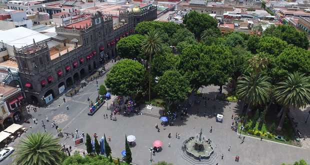 Piden revocar ciudadanía poblana si se deja de residir en el estado por 5 años