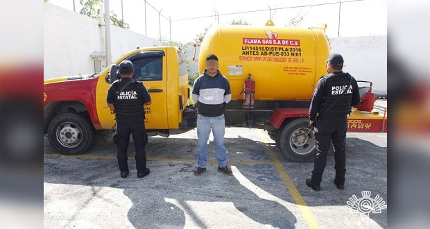 Policía Estatal capturan a presunto huachigasero en Puebla capital