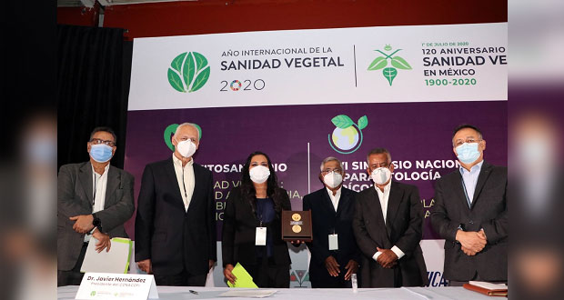 Recibe titular de SDR Premio Nacional en Parasitología Agrícola