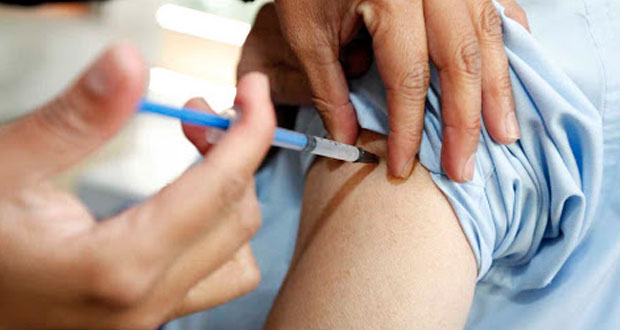 Vacunarán contra Covid a persona del Issstep y hospitales privados