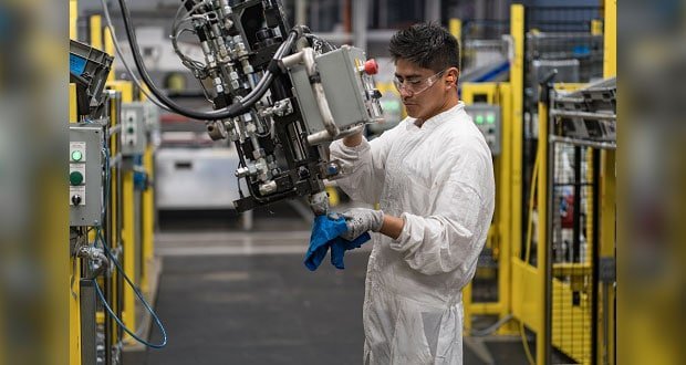 Aumenta producción y exportación de automotrices en Puebla