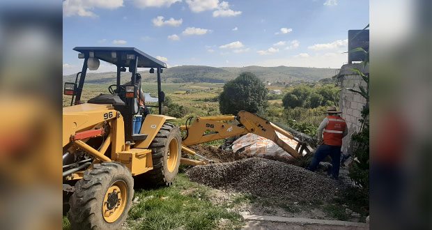 Con ayuda de Antorcha, instalan conexión de agua en Ampliación Balcones