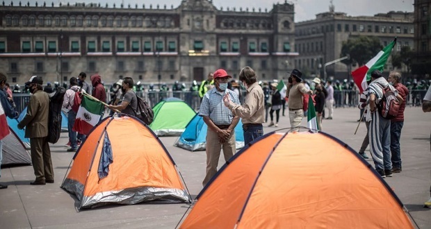 Frena quita plantón en CDMX por “violencia y presión”; llama a marcha